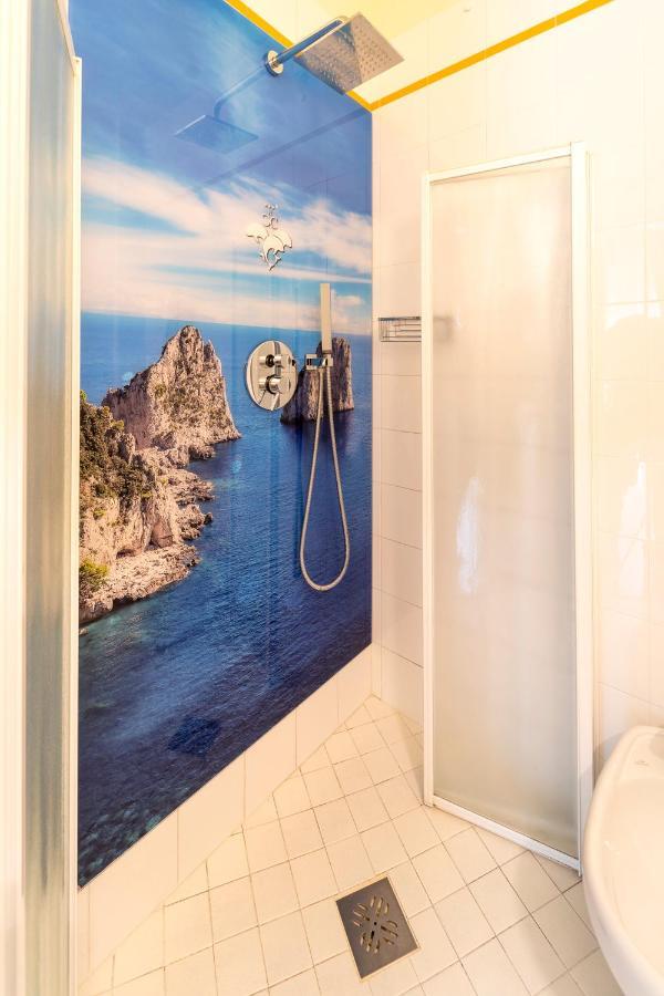 Hotel Capri 3 Stelle Superior リド・ディ・イエゾロ エクステリア 写真